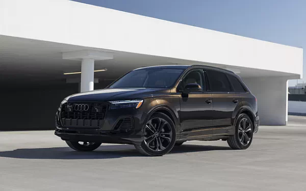 Cars wallpapers Audi Q7 55 TFSI quattro (Tamarind Brown Metallic) US-spec - 2025