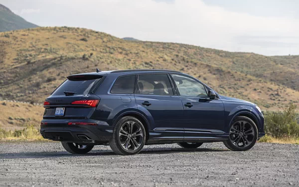 Cars wallpapers Audi Q7 55 TFSI quattro (Waitomo Blue Metallic) US-spec - 2025