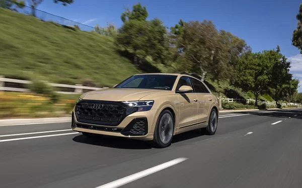 Cars wallpapers Audi Q8 55 TFSI quattro S line (Sakhir Gold Metallic) US-spec - 2025