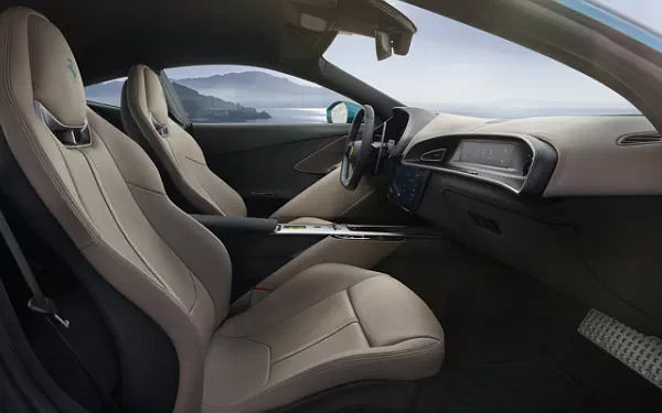 Cars wallpapers Ferrari Amalfi (Verde Costiera) - 2025