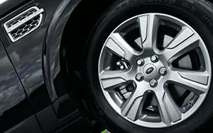 Cars wallpapers Land Rover Discovery 4 - 2013