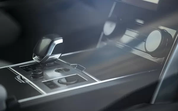 Cars wallpapers Range Rover SV P510e - 2022