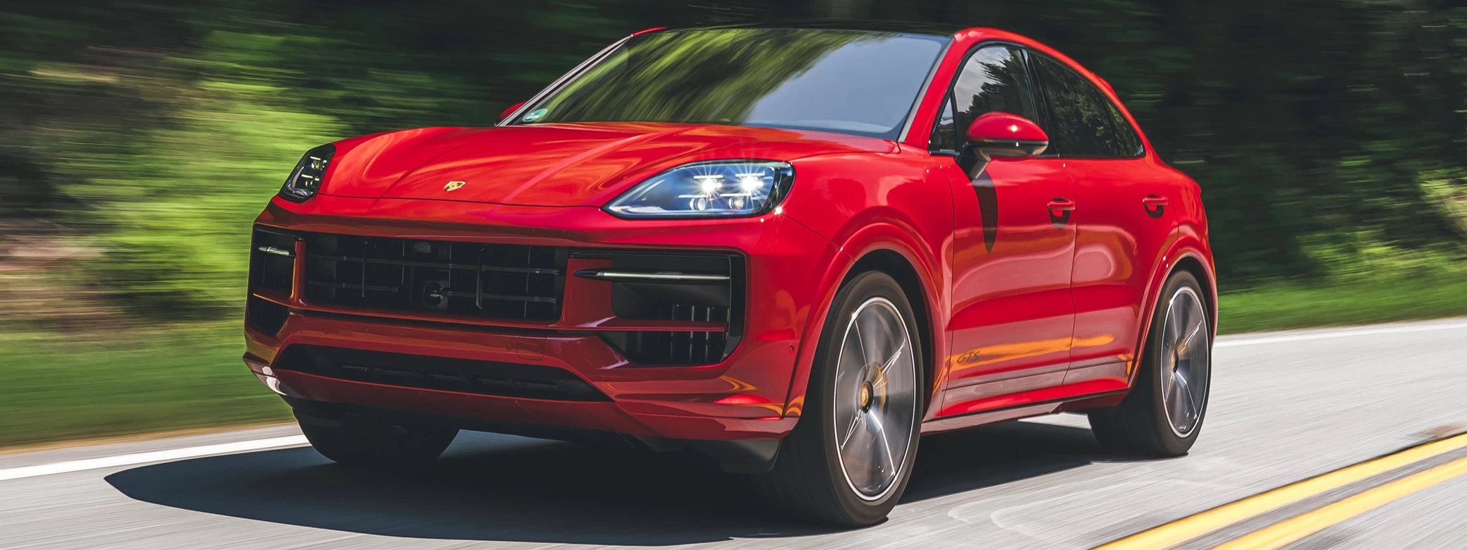 Car wallpapers Porsche Cayenne GTS Coupe (Carmine Red) - 2024 - Car wallpapers