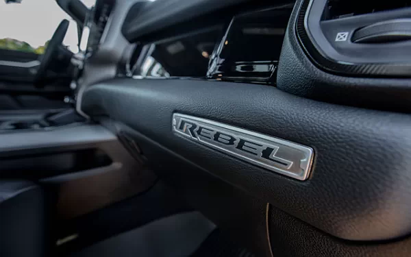 Cars wallpapers Ram 1500 Rebel (Hydro Blue/Diamond Black) - 2024