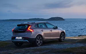 Cars wallpapers Volvo V40 Cross Country - 2014
