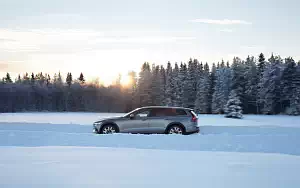 Cars wallpapers Volvo V60 T5 Cross Country - 2019