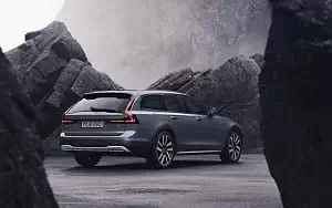 Cars wallpapers Volvo V90 B6 Cross Country - 2020